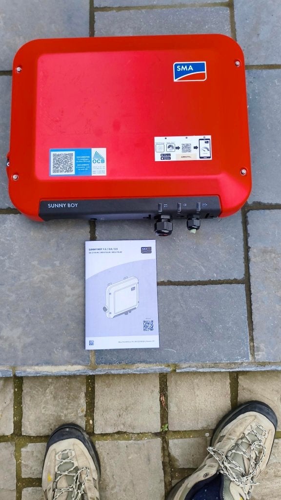 Omvormer, Doe-het-zelf en Bouw, Zonnepanelen en Toebehoren, Ophalen, Zo goed als nieuw