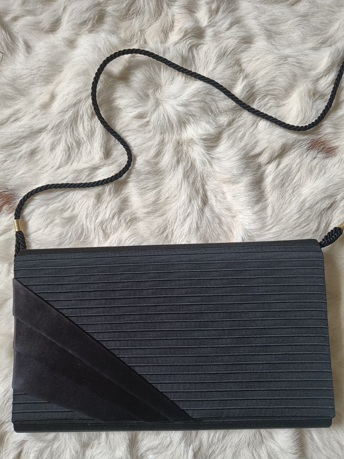 gelegenheidstas- enveloppe BR.28 cm, ALS NIEUW, Handtassen en Accessoires, Ophalen, Zo goed als nieuw, Zwart