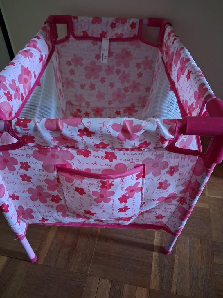 2 dezelfde poppenbedjes, Ophalen of Verzenden