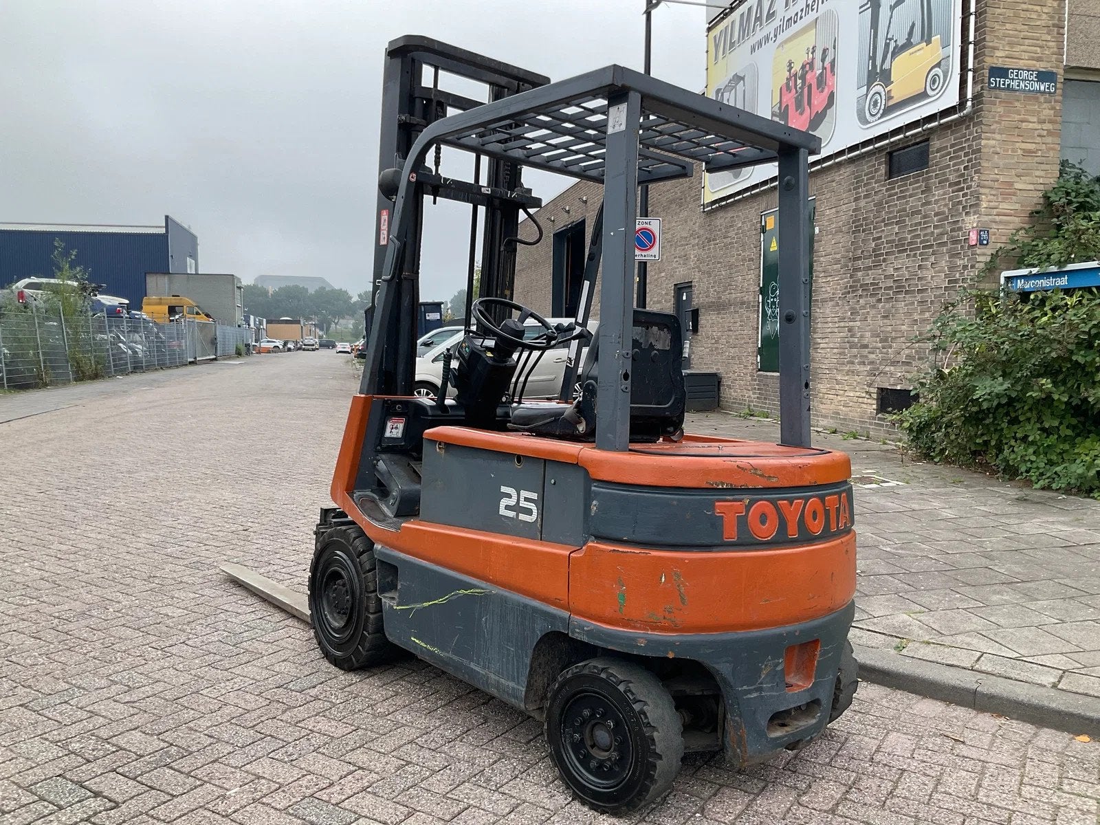 Toyota FBM25 2500KG 4.00METER HEFTRUCK, Zakelijke goederen, Heftruck, Toyota, Marconistraat 2
3133KL  Vlaardingen, NL, Yilmaz Heftrucks