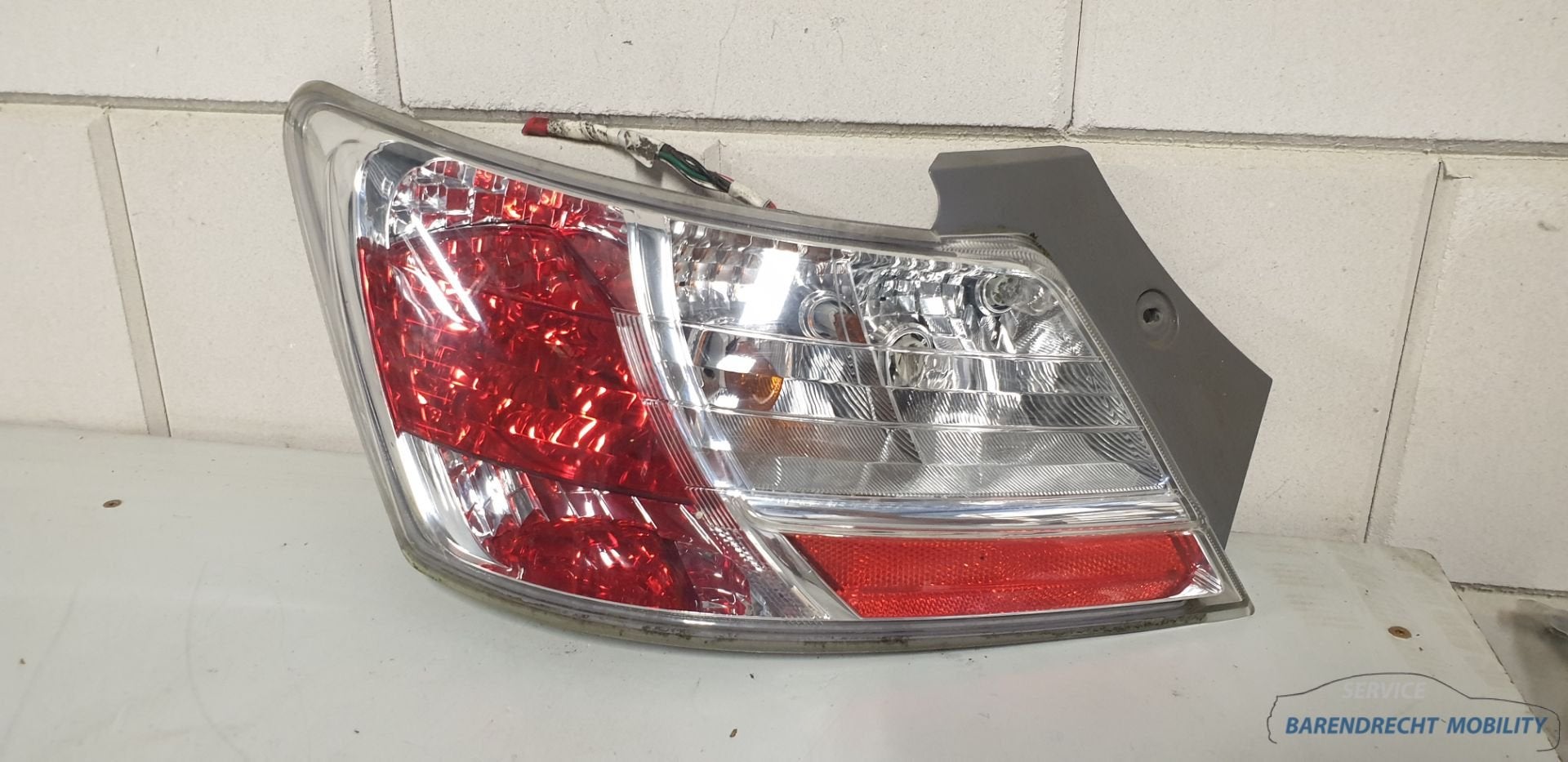 Daihatsu Materia Feu arri re gauche c t conducteur original, Ikeda-shi 1-1
563-8651  Osaka, Daihatsu, Info@daihatsu.co.jp, Utilisé