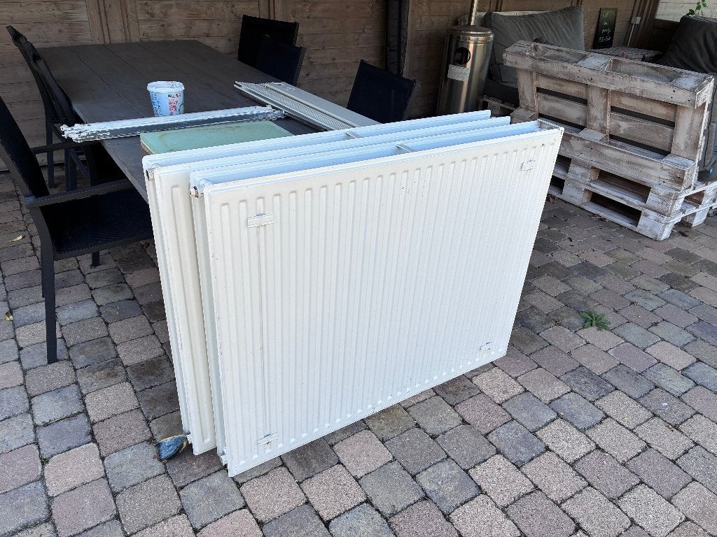 2x verwarming / radiator 112x90cm : GRATIS, Doe-het-zelf en Bouw, Ophalen, Gebruikt, Radiator, 60 tot 150 cm