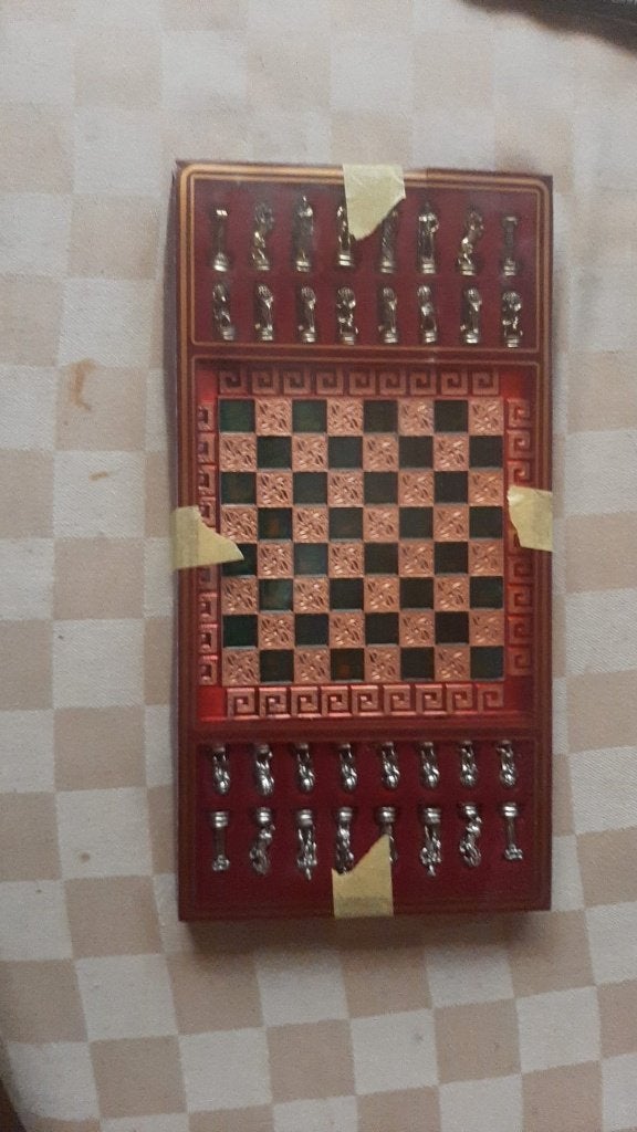 bordspel schaakbord 15 bij 15 cm nieuwstaat metalen pion, Hobby en Vrije tijd, Gezelschapsspellen | Bordspellen, Een of twee spelers