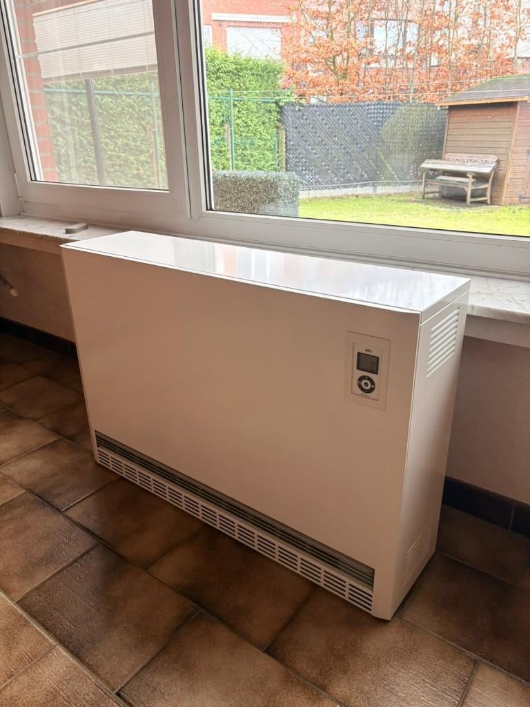 Meerdere AEG accumulatieradiatoren – type WSP 4011, Doe-het-zelf en Bouw, Ophalen, 30 tot 80 cm, Radiator, Zo goed als nieuw