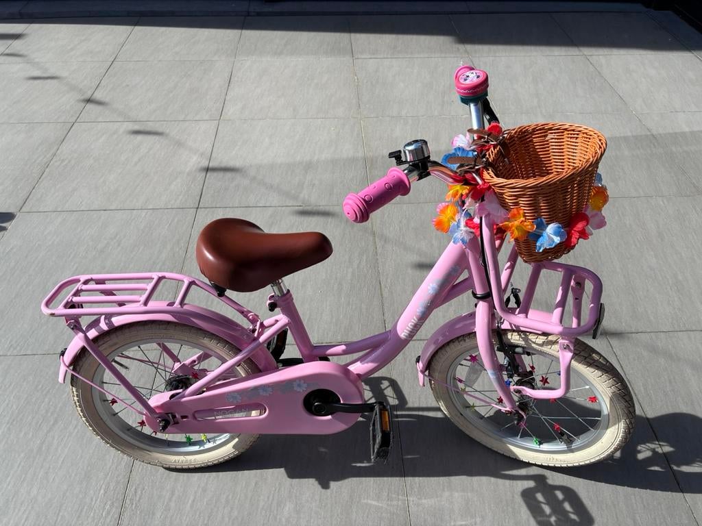 Meisjesfiets 16 inch met rieten mandje, Ophalen, Zo goed als nieuw, 16 inch