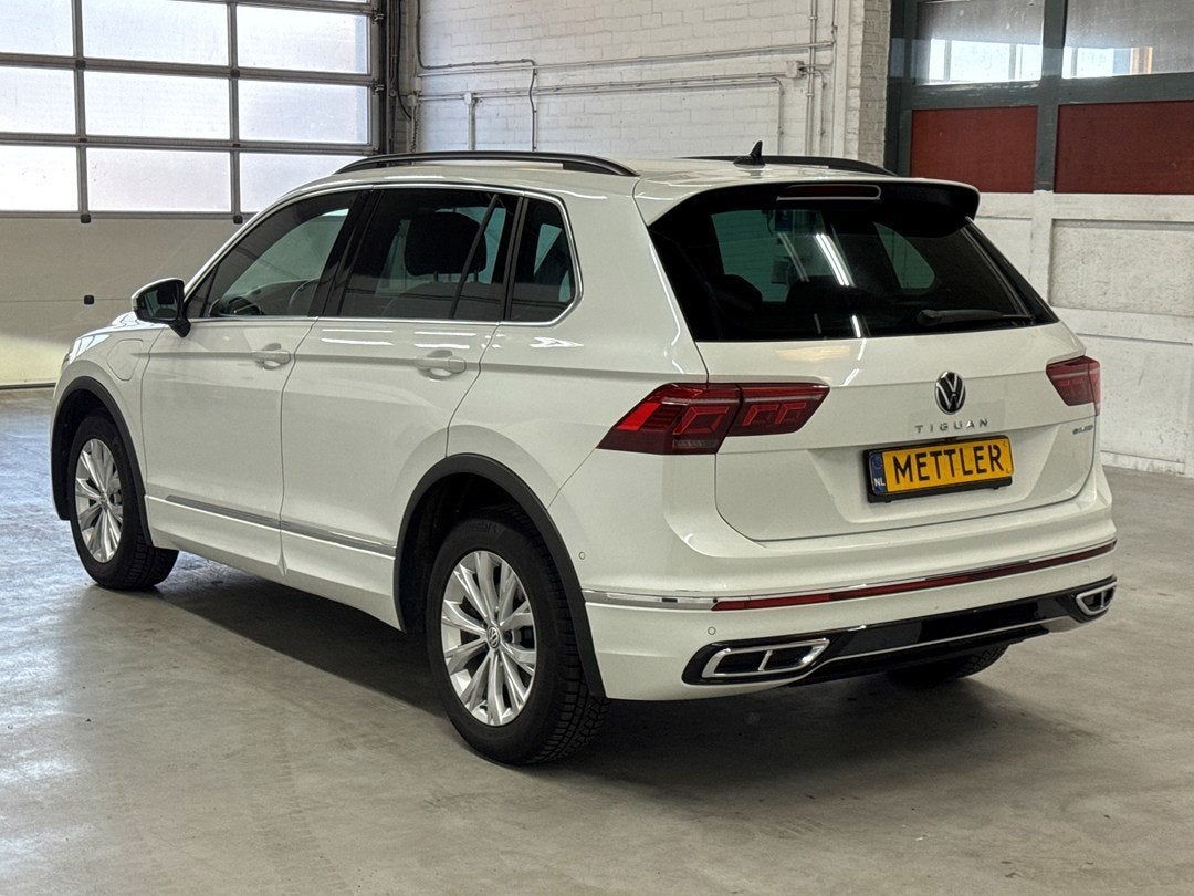 Volkswagen Tiguan 1.4 TSI Plug-in eHybrid R-Line IQ Lights|3, Autos, Achat, Entreprise, Hybride rechargeable, Noir