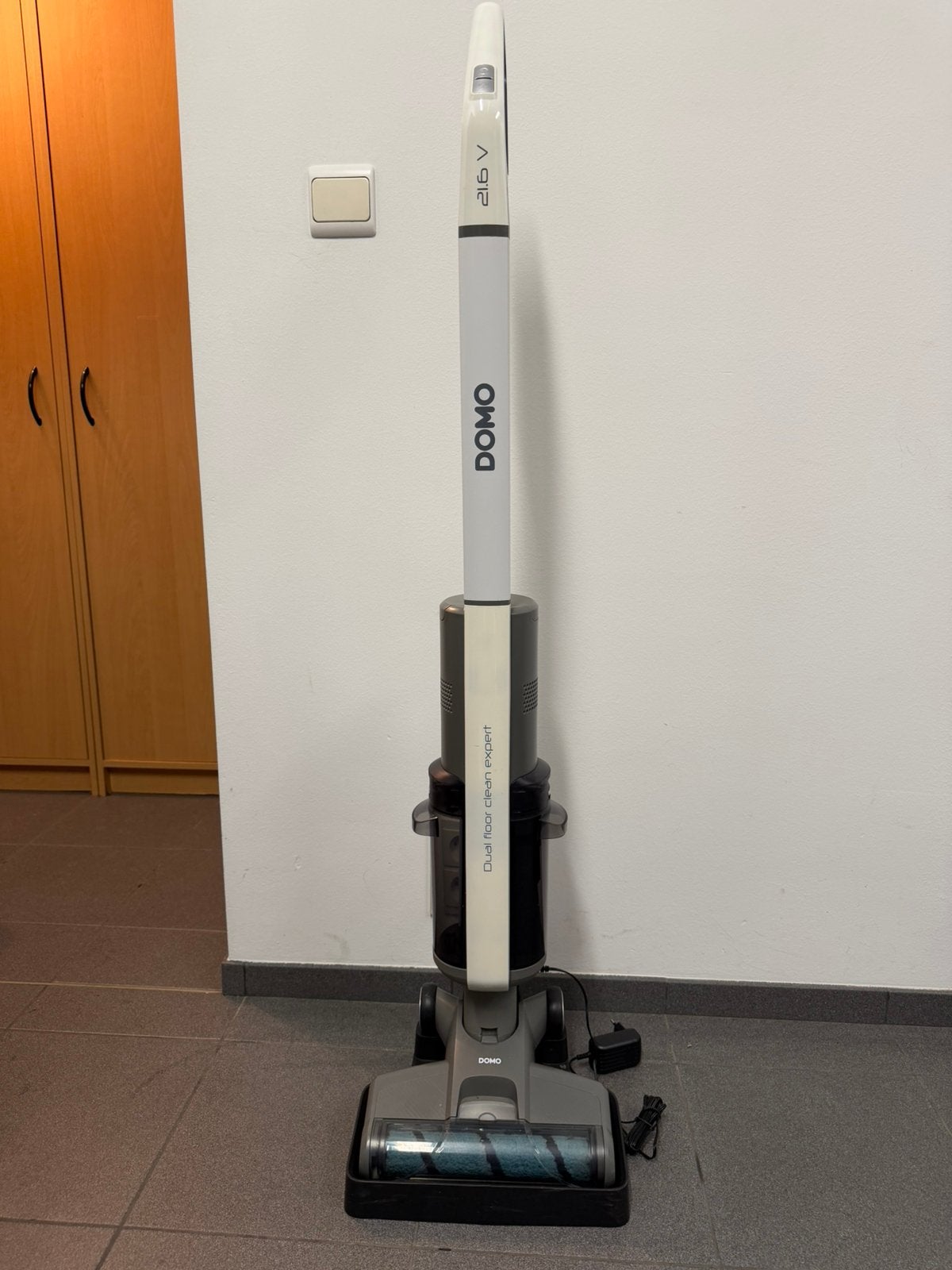 Domo vloerreiniger floor clean expert, Elektronische apparatuur, Ophalen, Zo goed als nieuw, Vloerreiniger
