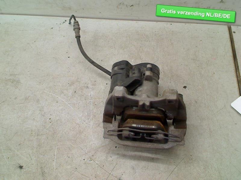 REMKLAUW LINKS ACHTER Audi A3 Allstreet (8YJ) (5WA615423), Auto-onderdelen, Info@audi.de, Audi, Audi AG, Gebruikt