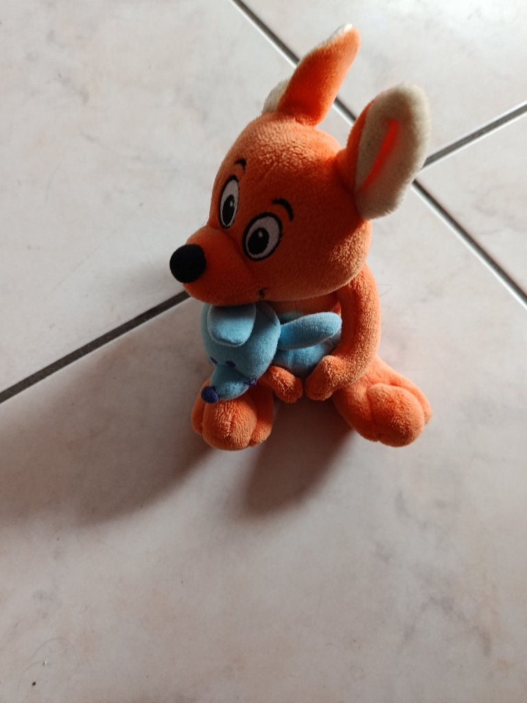 knuffel walibi babykangeroe met knuffeltje (doos okt 2026), Enfants & Bébés, Enlèvement ou Envoi, Comme neuf, Bleu