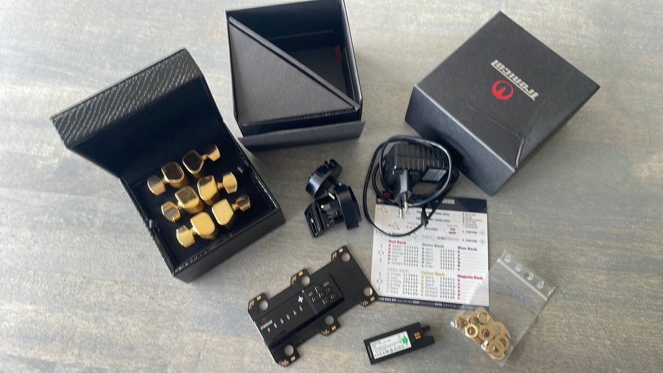 Tronical tune plus type H v11 accordeur automatique, Musique & Instruments, Enlèvement, Comme neuf