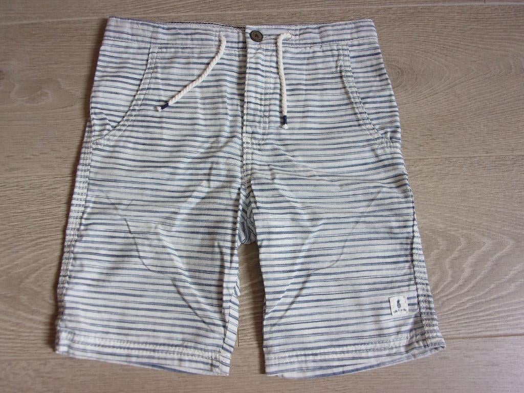 SPLINTERNIEUWE korte jongens broek. Maat 140, Kinderen en Baby's, Kinderkleding | Maat 140, Broek, H&M, Nieuw, Ophalen of Verzenden