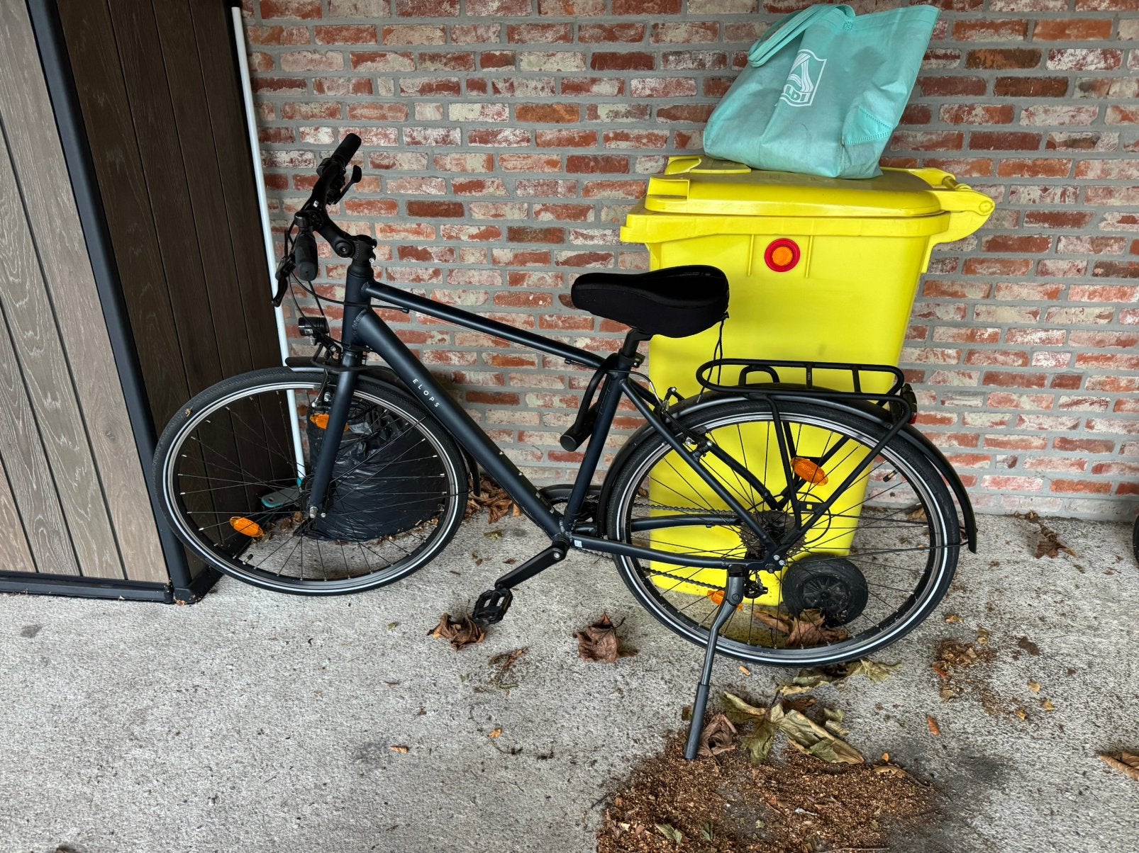 Elops 500 stadsfiets 28” – 9 versnellingen – bijna nieuw, Fietsen en Brommers, Ophalen, Zo goed als nieuw