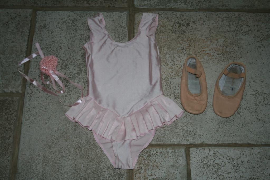 roze ballet pakje maat 116, Ophalen of Verzenden, Gebruikt, Meisje, Sport- of Zwemkleding