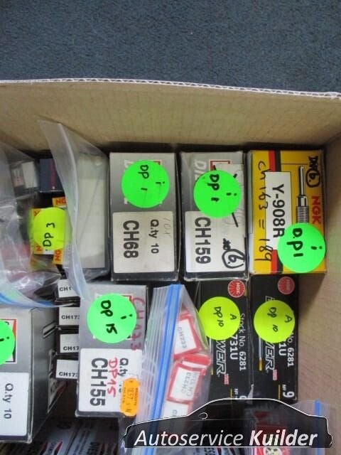 4 Gloeibougies Bmw e30 e36 e34 e39 Mercedes w123 w124 Champi, Auto-onderdelen, -, -, Nieuw, Ophalen of Verzenden