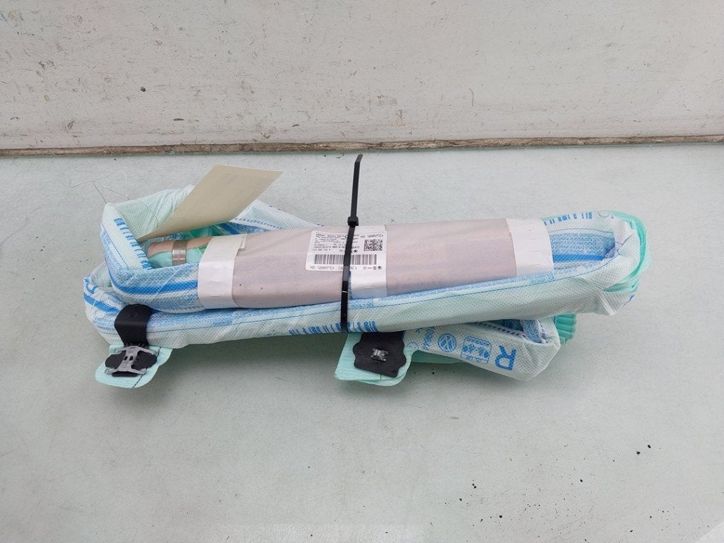 AIRBAG TOIT DROIT Golf Sportsvan (AUVS) (|510880742A|), Postoffice@zf.com, Löwentaler Straße 20
88046  Friedrichshafen, DE, Volkswagen