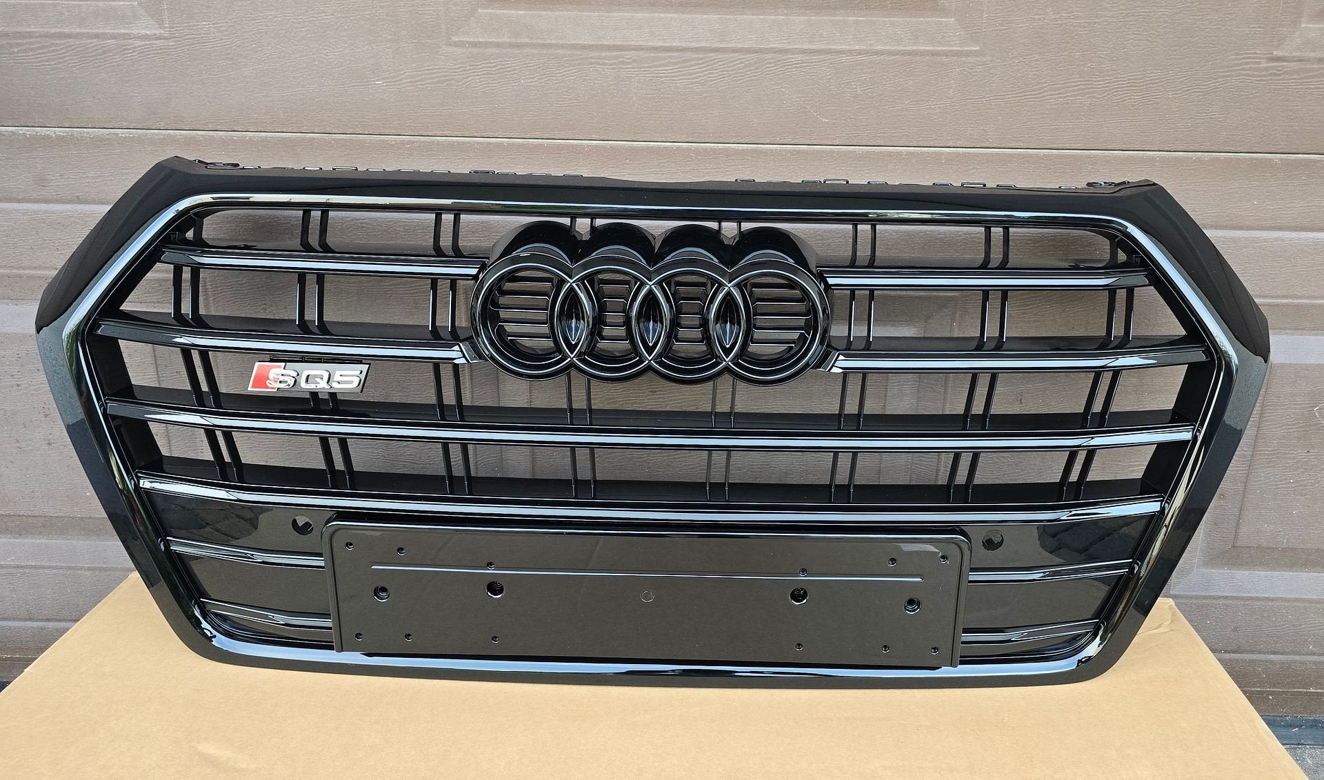 Grill Audi Q5 80A SQ5 LOOK HOOGGLANS ZWART S Q5 GRILLE PIANO, -, Voor, Nieuw, Ophalen of Verzenden