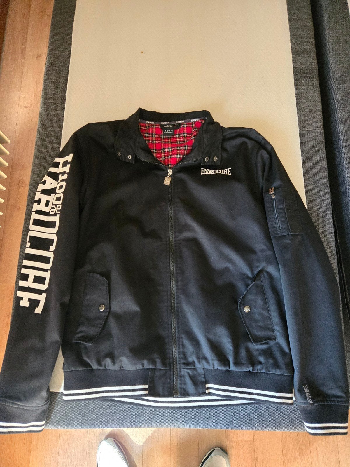 jas 100%hardcore, Enlèvement ou Envoi