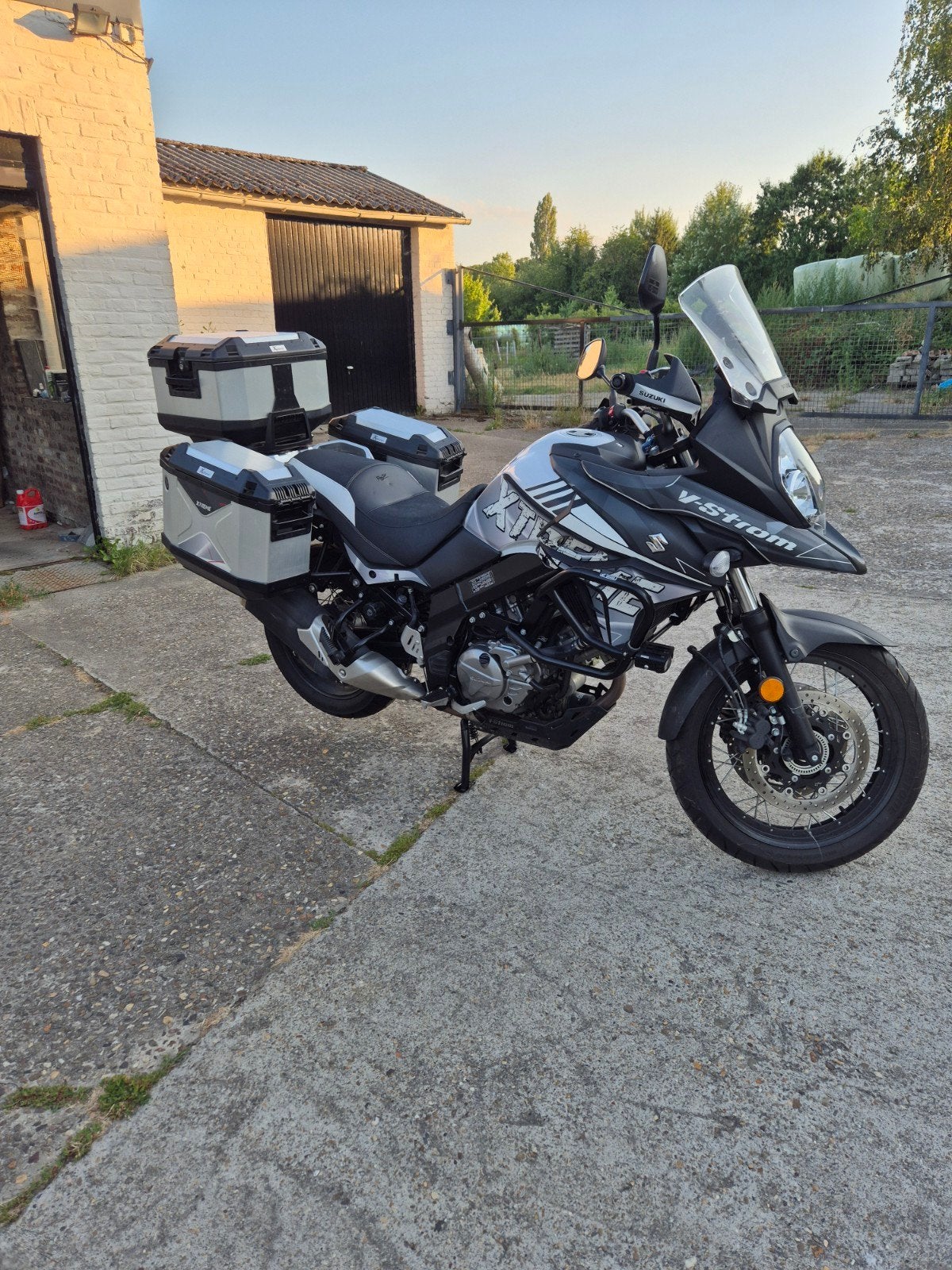Suzuki DL650 Vstrom Xtreme 05/2018, Motos, Particulier