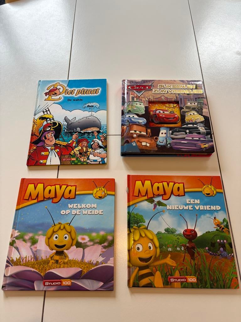 Set van 4 kinderboeken - studio 100, Enlèvement, Utilisé, Garçon ou Fille, 5 ou 6 ans