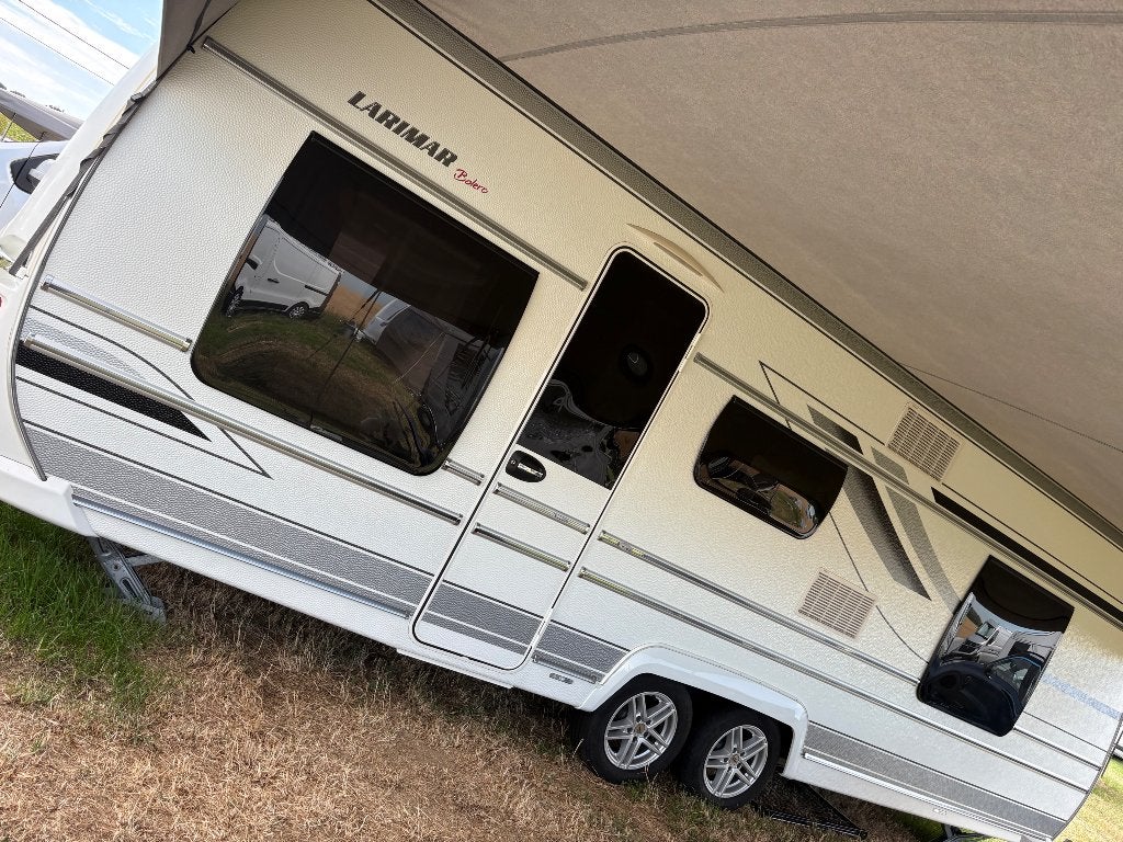 Caravane 6m50 fendt larimar 2018, Caravanes & Camping, Caravanes, Lit dans la longueur, 6 à 7 mètres, 750 - 1000 kg, Particulier