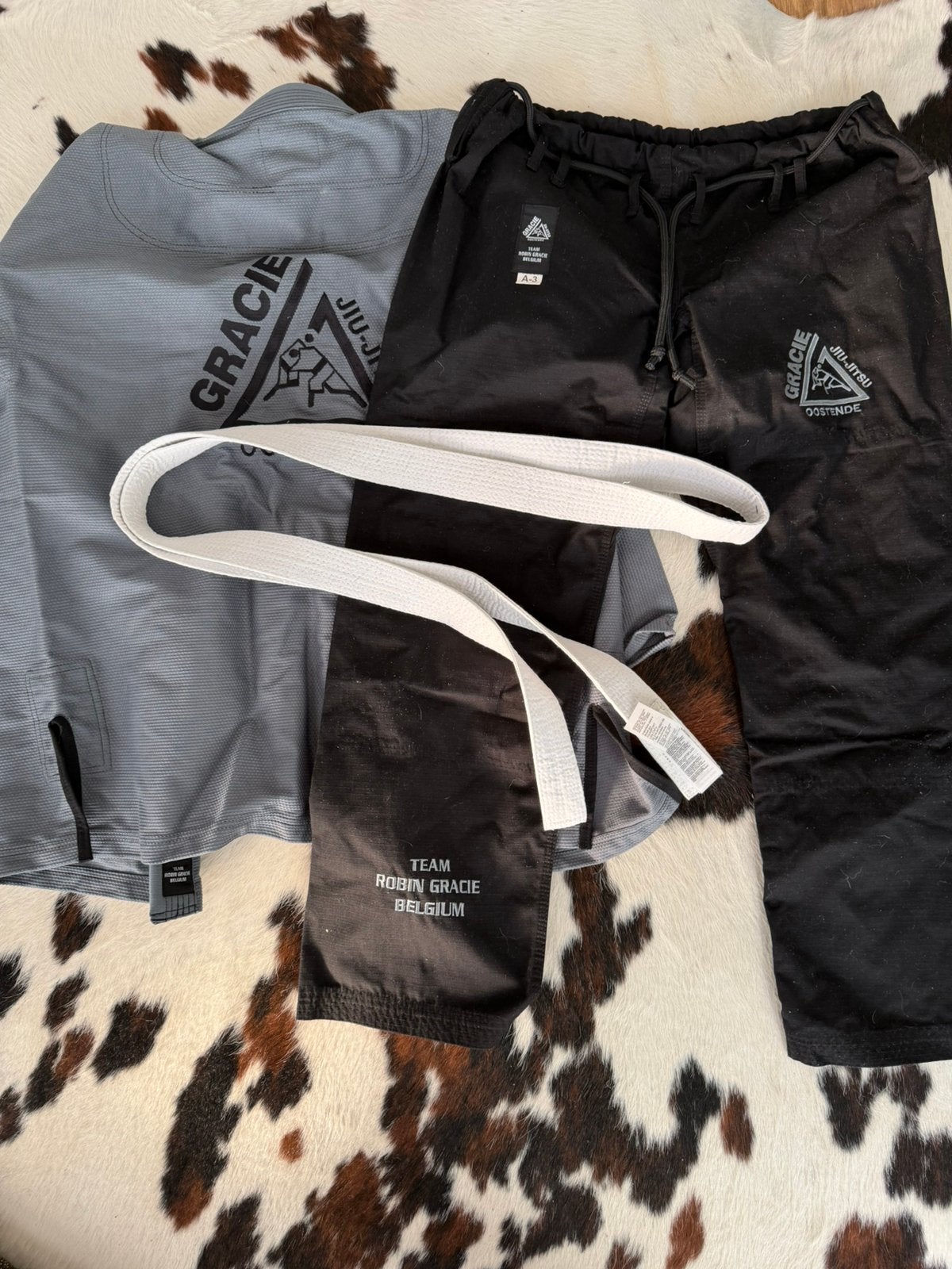 Costume de jiu jitsu, Enlèvement ou Envoi, Comme neuf