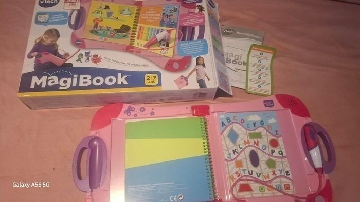 MagiBook VTech roze + nieuw interactief boek, Ophalen of Verzenden, Nieuw