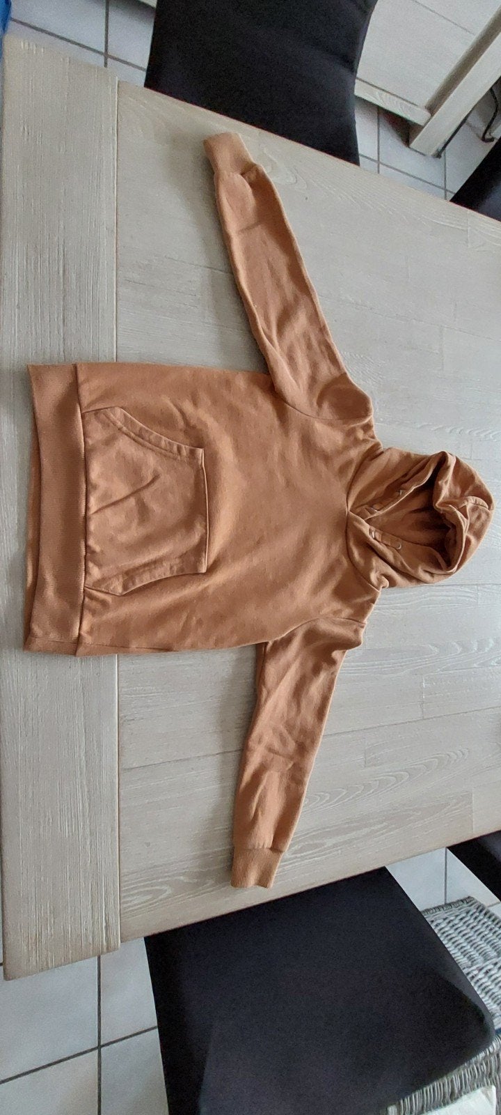 lichtbruine hoodie, maat 116, Enfants & Bébés, Pull ou Veste, Comme neuf, Enlèvement, No compromise
