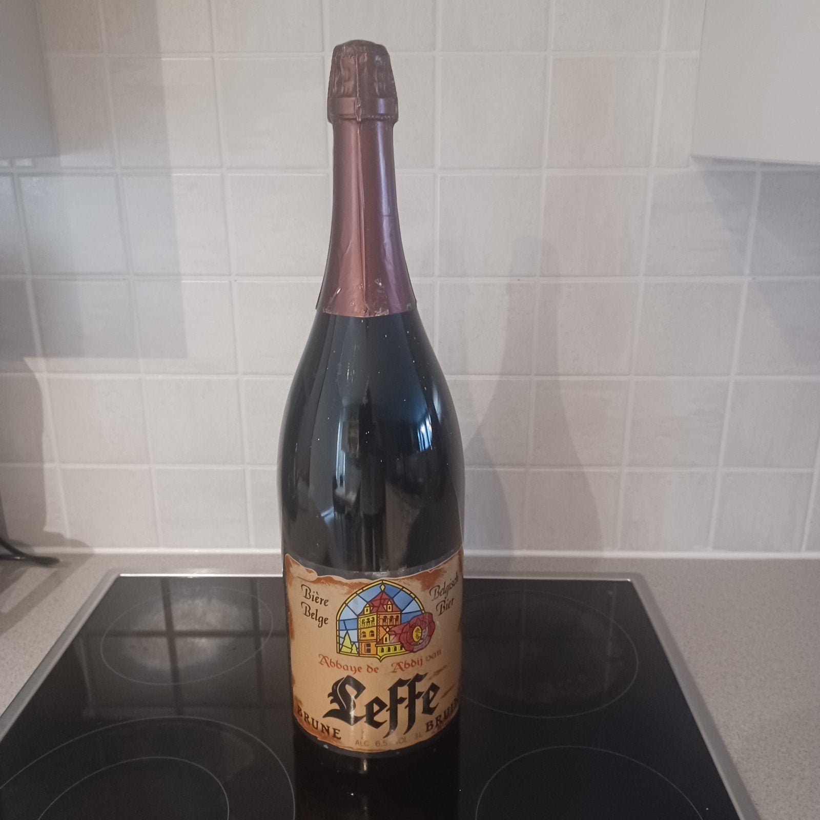 3liter fles bruine leffe, Ophalen, Zo goed als nieuw, Leffe