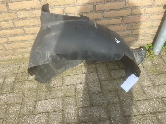 Passage de roue d'un Volkswagen Touran, Volkswagen, -, 3 mois de garantie, Utilisé