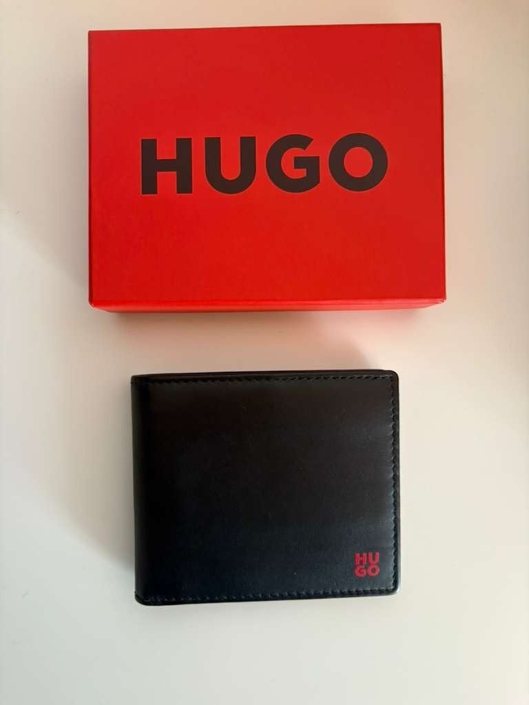 Nieuw! Hugo Boss heren portemonnee,
winkelprijs 100euro, Ophalen