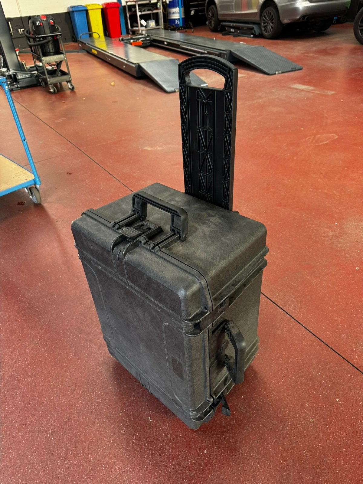 Waterdichte transport case op wielen, Audio, Tv en Foto, Ophalen, Nieuw, Zwart, Koffer