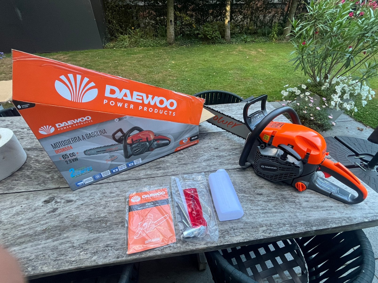 TRONÇONNEUSE Daewoo DCS6524 NEUVE, Enlèvement, Neuf, Tronçonneuse