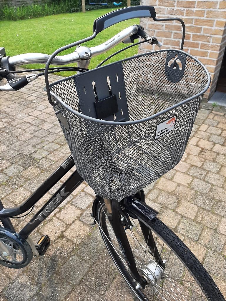 Afneembaar fietsmandje New Looxs in nieuwstaat, Stuurbevestiging, Ophalen of Verzenden, Zo goed als nieuw, Fietsmand
