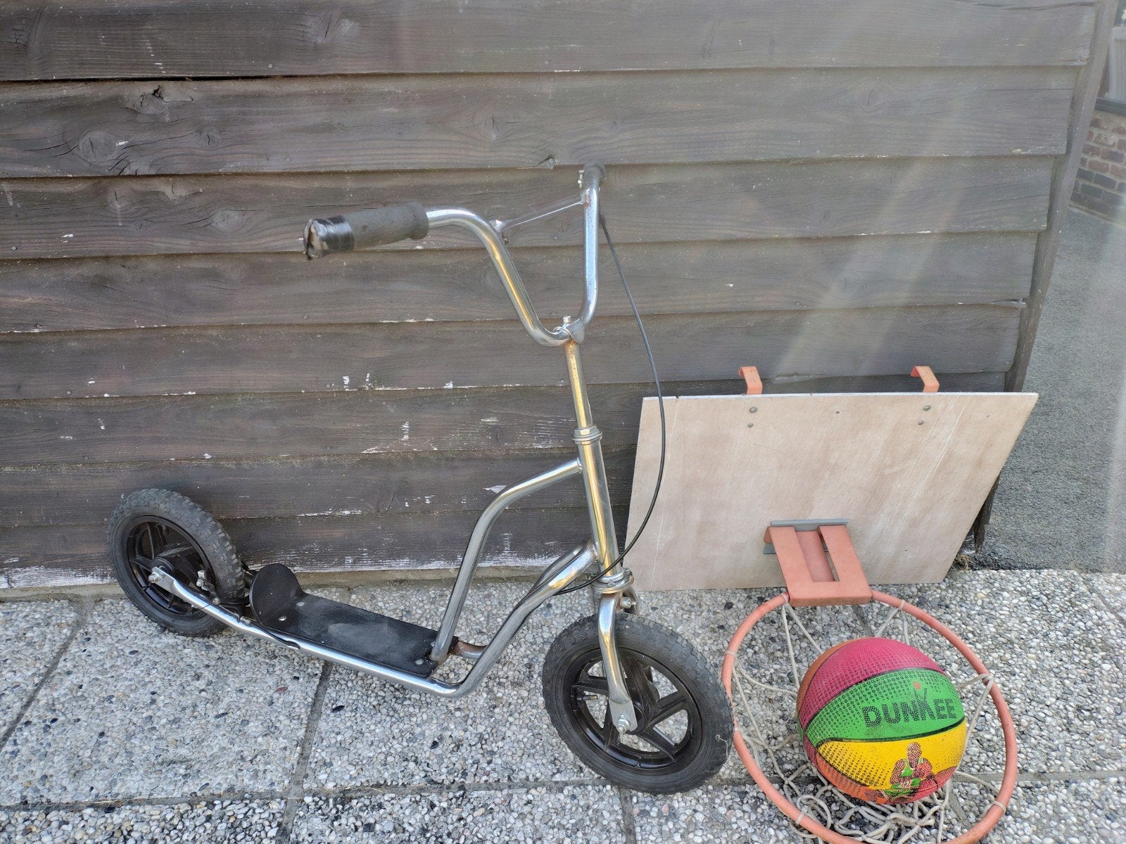 buiten speelgoed, Ophalen