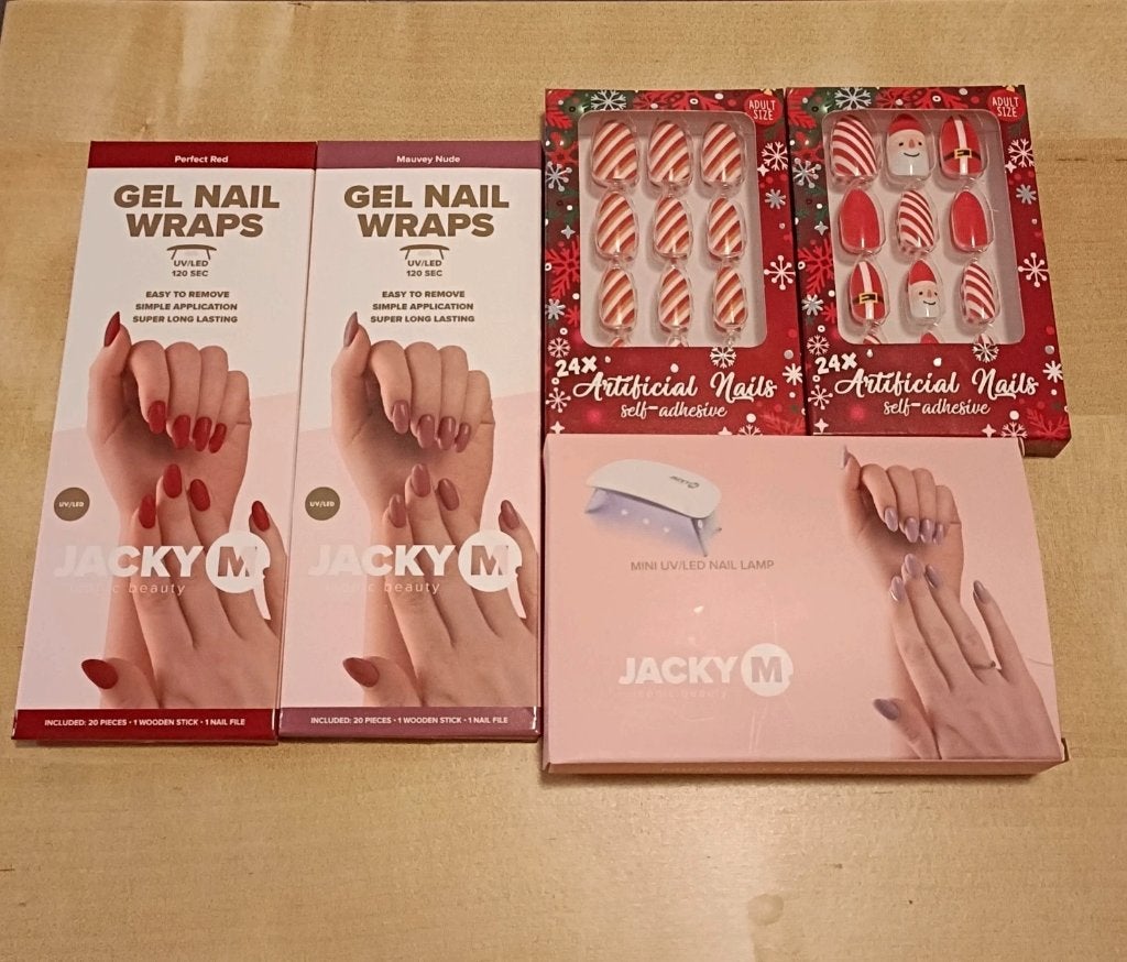 Lot manucure neuf : lampe UV, wraps gel et faux-ongles, Bijoux, Sacs & Beauté, Neuf, Enlèvement ou Envoi, Autres couleurs, Mains et Ongles