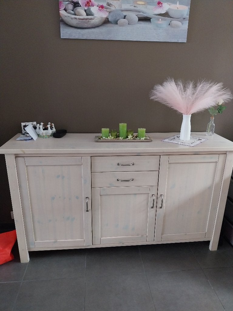 Dressoir is mooie staat...., Maison & Meubles, Armoires | Dressoirs, Comme neuf, Avec tiroir(s), Avec porte(s), Enlèvement
