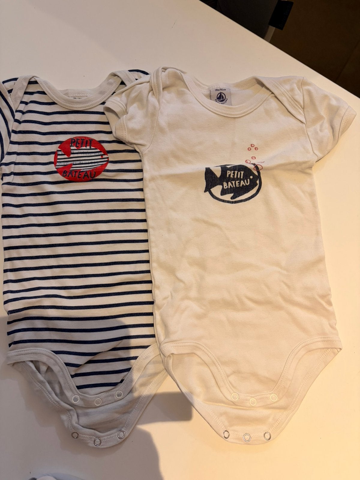 Twee bodys Petit Bateau 18 mnd, Kinderen en Baby's, Ophalen of Verzenden, Gebruikt