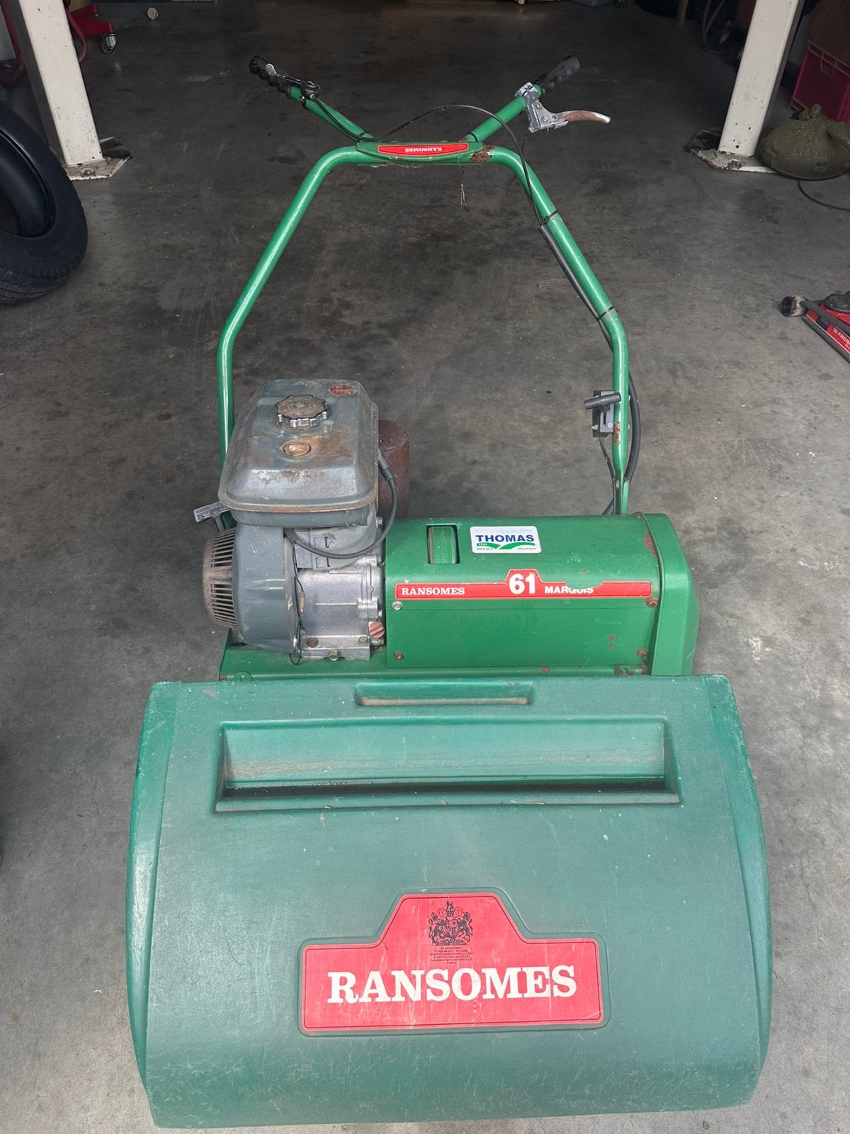 Ransomes grasmaaier, Ophalen, Gebruikt, Benzine-grasmaaier