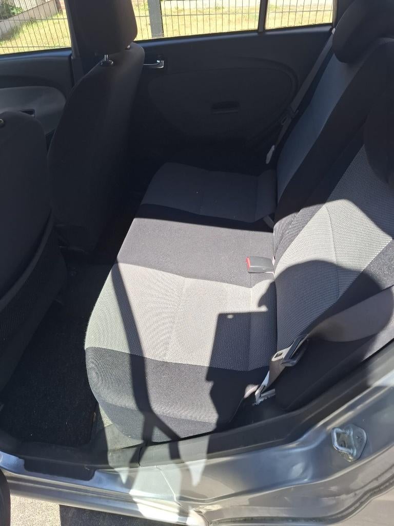 L'automatique ne démarre pas, Autos, Argent ou Gris, Achat, Boîte manuelle, Cuore