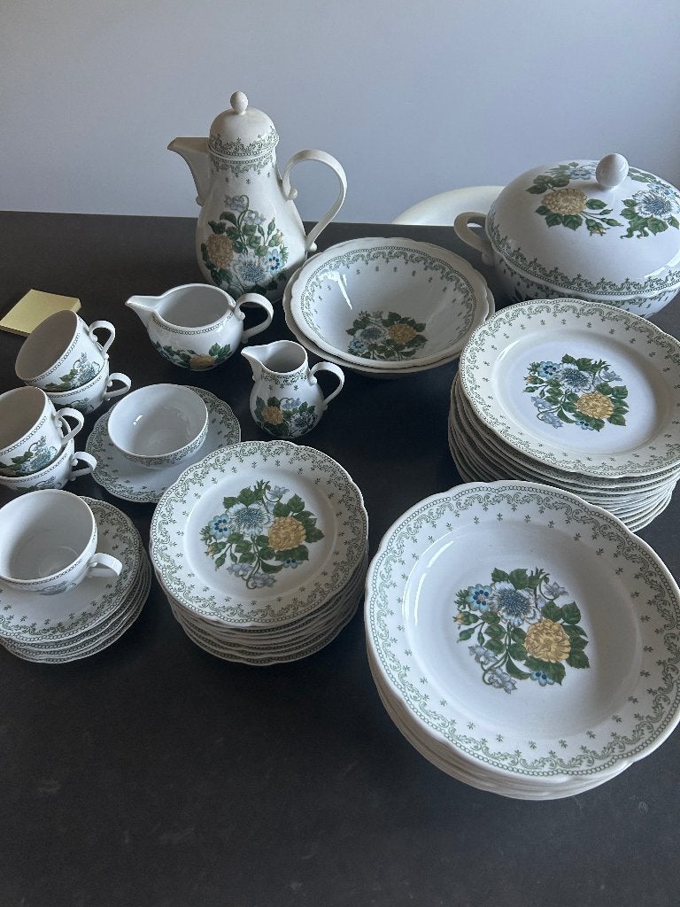 Vintage porseleinen servies Kahla, 1968, Maison & Meubles, Cuisine | Vaisselle, Service complet, Enlèvement, Utilisé, Autres styles