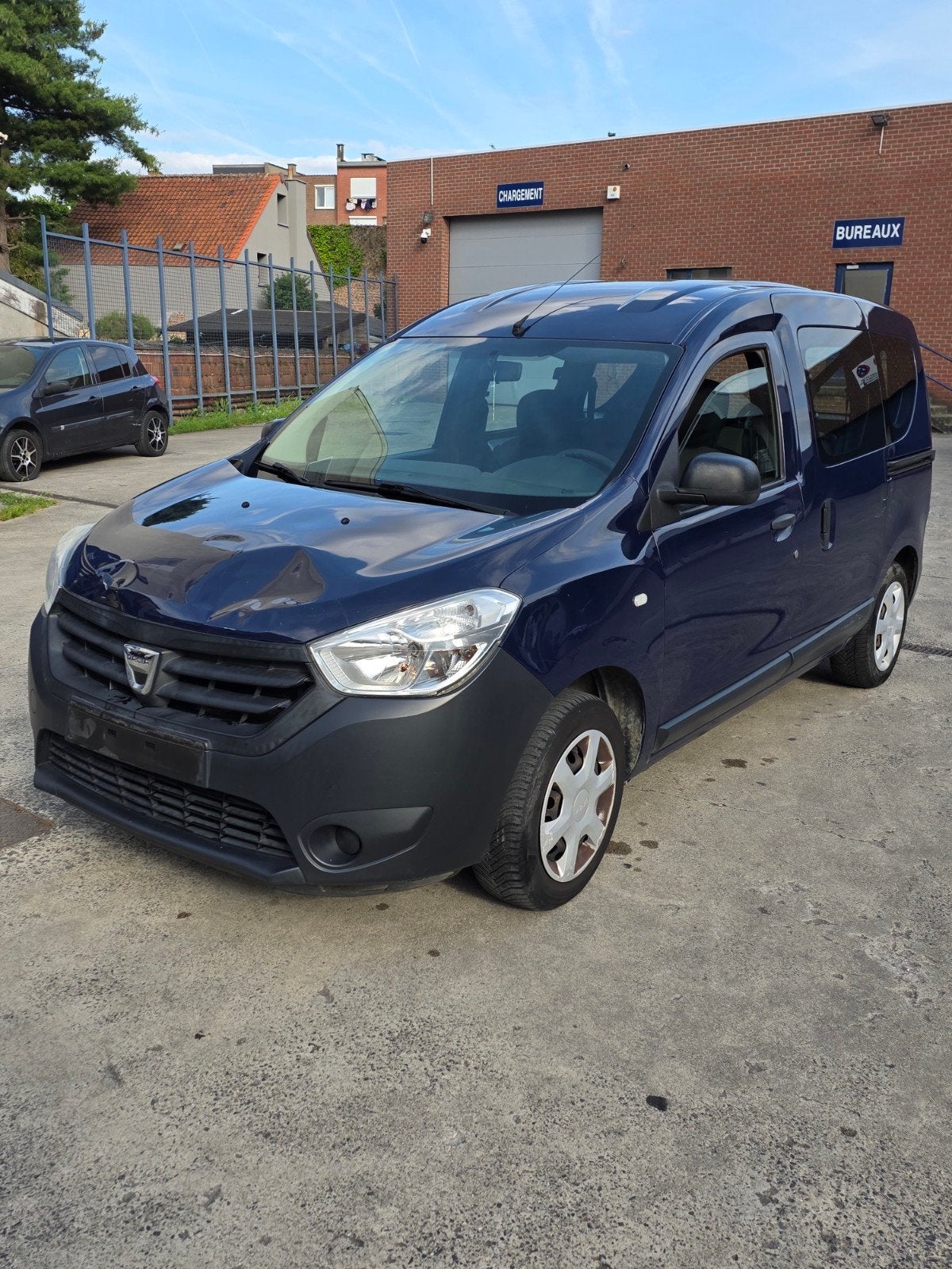 Dacia dokker 1.6 benzine Euro 6b export, Auto's, Dacia, Monovolume, Handgeschakeld, 5 deurs, Particulier