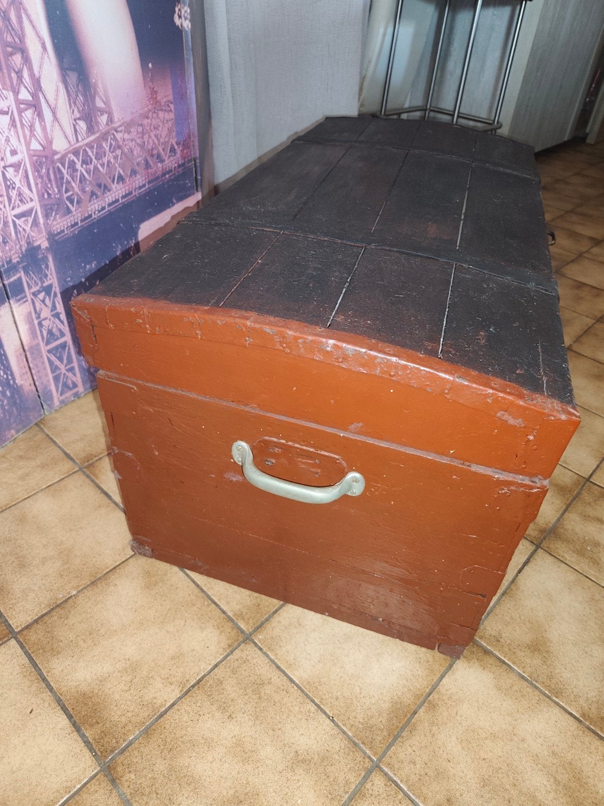Grand coffre en bois style ancien / pirate (98x47x40 cm)