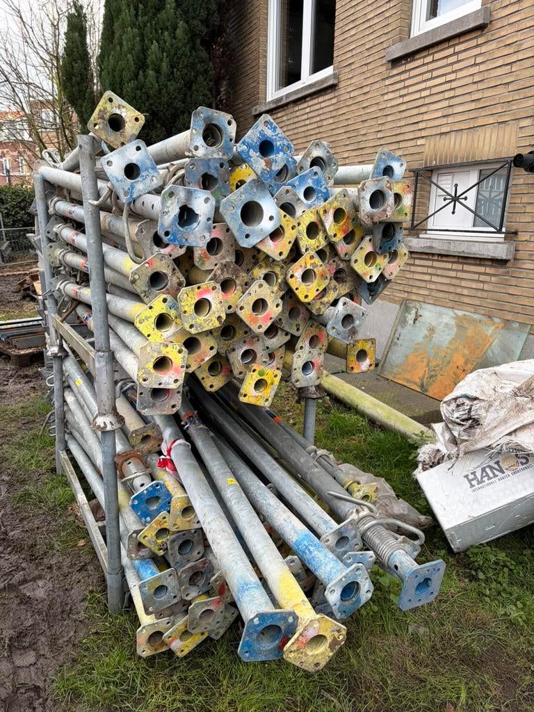 Bouw schoren/ stutten, Enlèvement, Utilisé