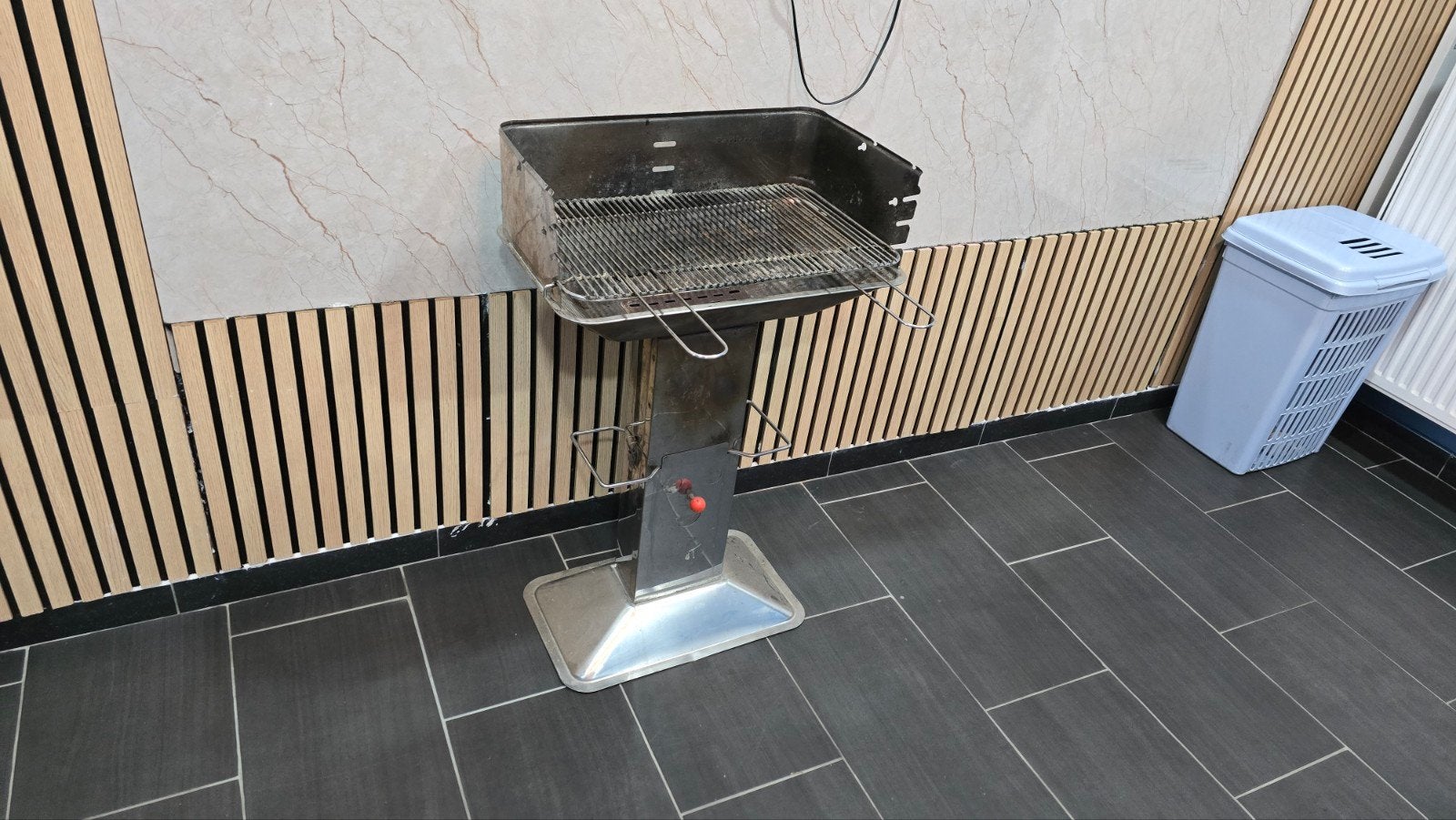 barbecue inox dimensions 40cmx60cm  très stable de haute qua, Enlèvement ou Envoi