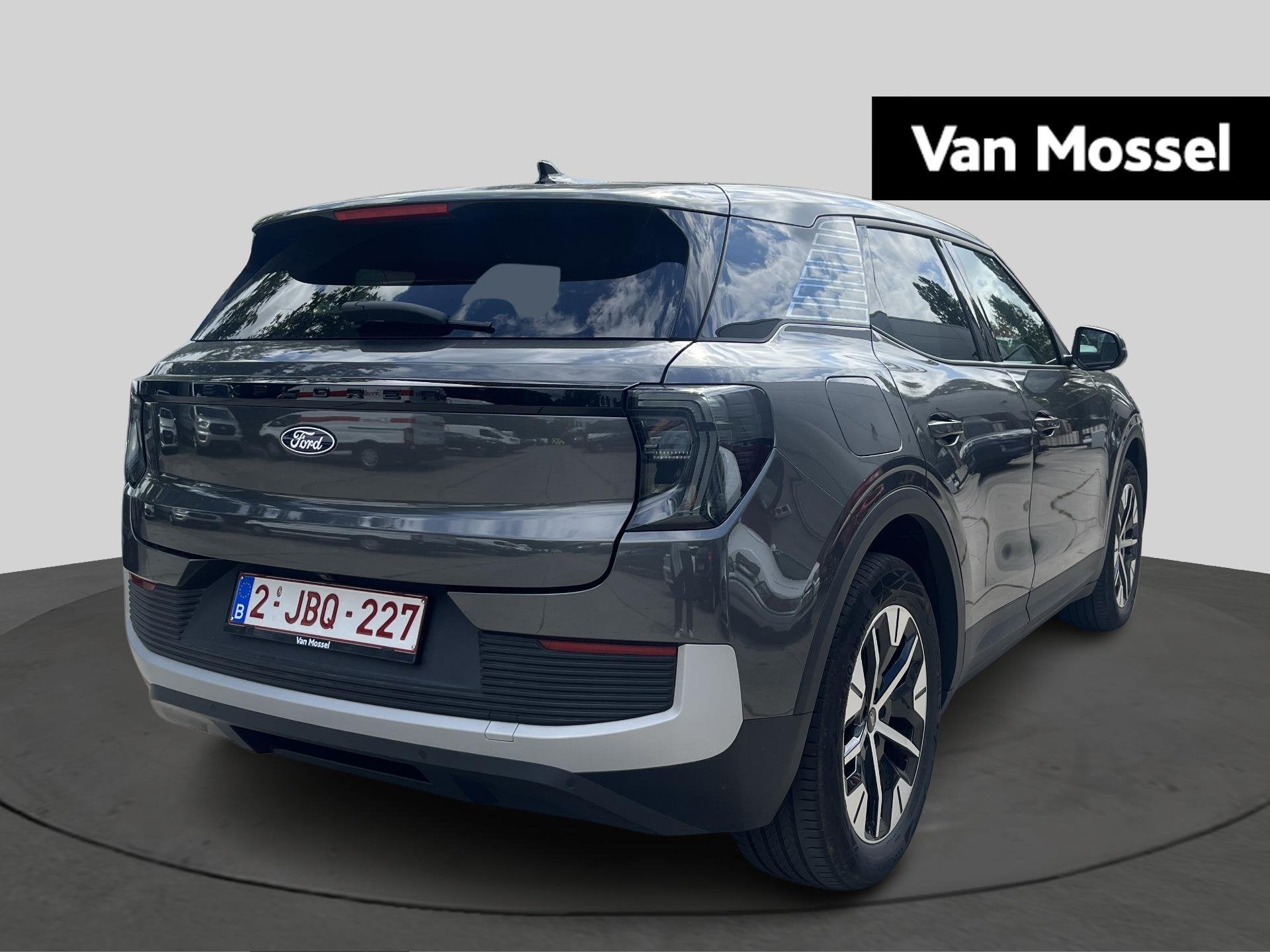 Ford Explorer AWD (automatique), Autos, 2167 kg, Argent ou Gris, Achat, Electronic Stability Program (ESP)