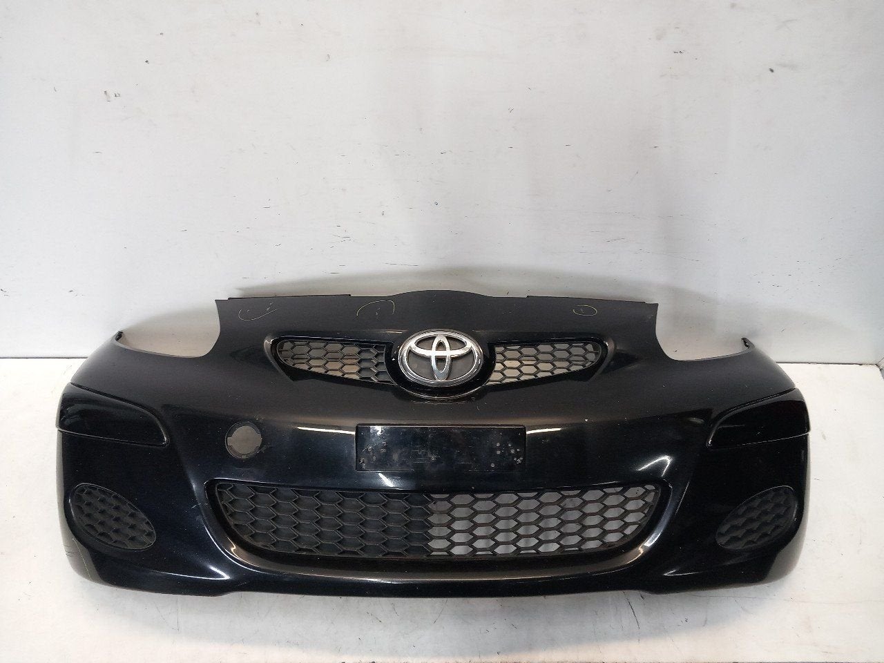 Bumper voor Toyota Aygo, Onderdelen@venauto.nl, Van der Ven Autorecycling B.V., Ettenseweg 76, 4706 PB Roosendaal, The Netherlands