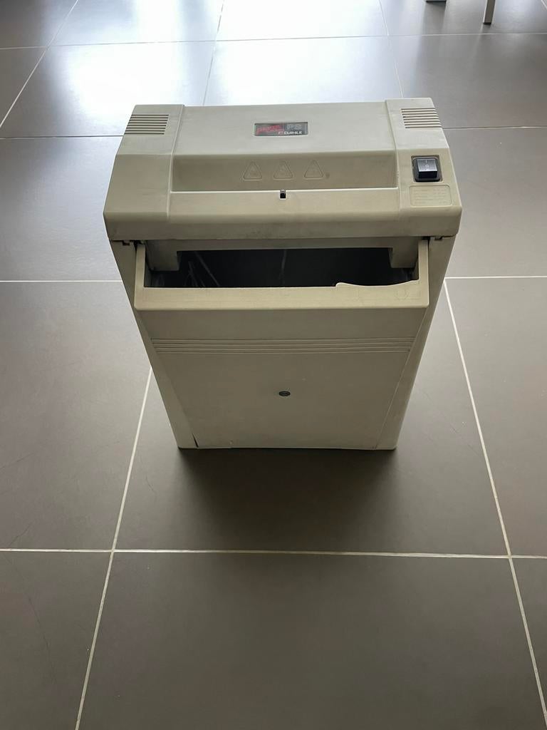 Papierversnipperaar, Ophalen, Zo goed als nieuw
