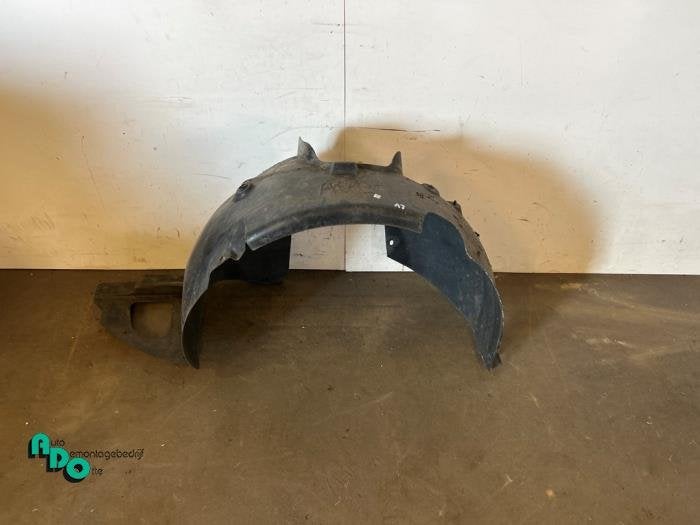 Passage de roue d'un Peugeot 208 (208 12-), -, 3 mois de garantie, Utilisé, -