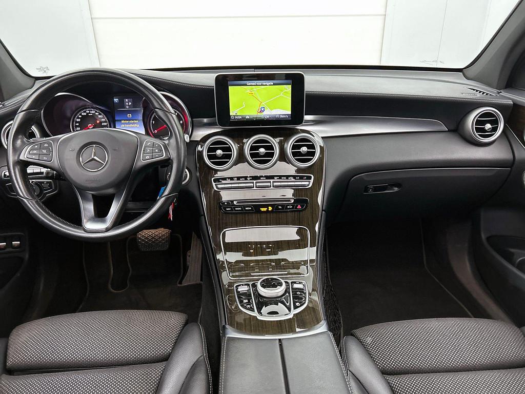Mercedes-Benz GLC-klasse 250 d 4MATIC Panoramisch Dak | Trek, Auto's, Mercedes-Benz, Automaat, Gebruikt, 4 cilinders, Leder en Stof