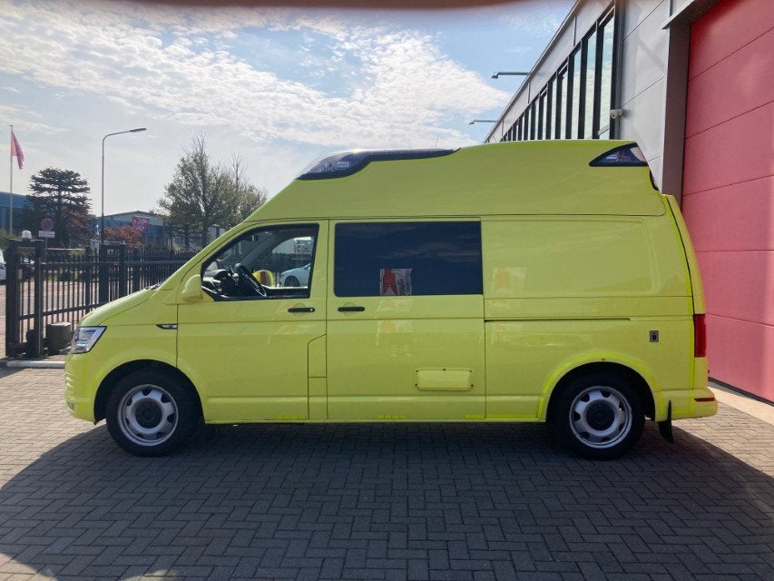 Volkswagen Transporter 6 Ambulance (bj 2019), Auto's, Automaat, Gebruikt, Euro 6, 4 cilinders